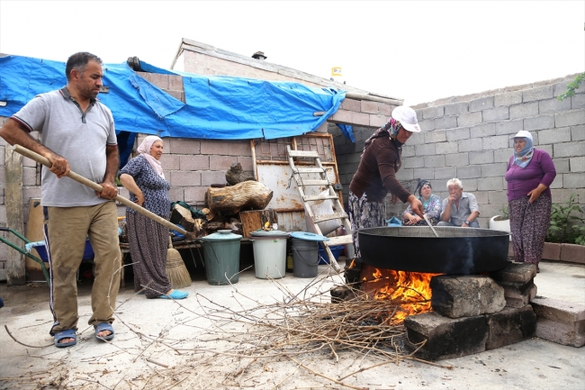 Kapadokya üzümü geleneksel yöntemlerle sofralara geliyor